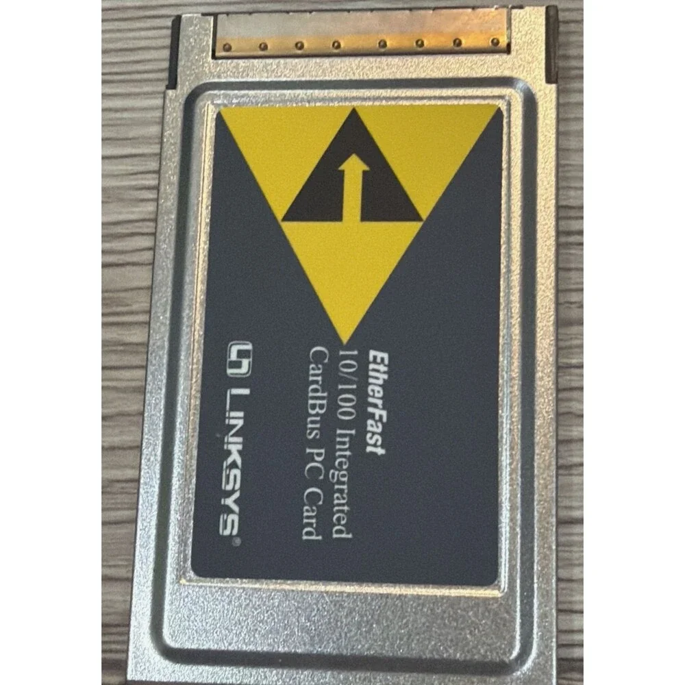 Linksys PCM200 EtherFast 10/100 Integrated CardBus PC Card Adapter w/ Cable